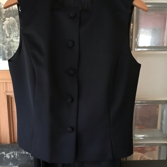 Louis Feraud ladies Tuxedo On Sale - Picture 4 of 6